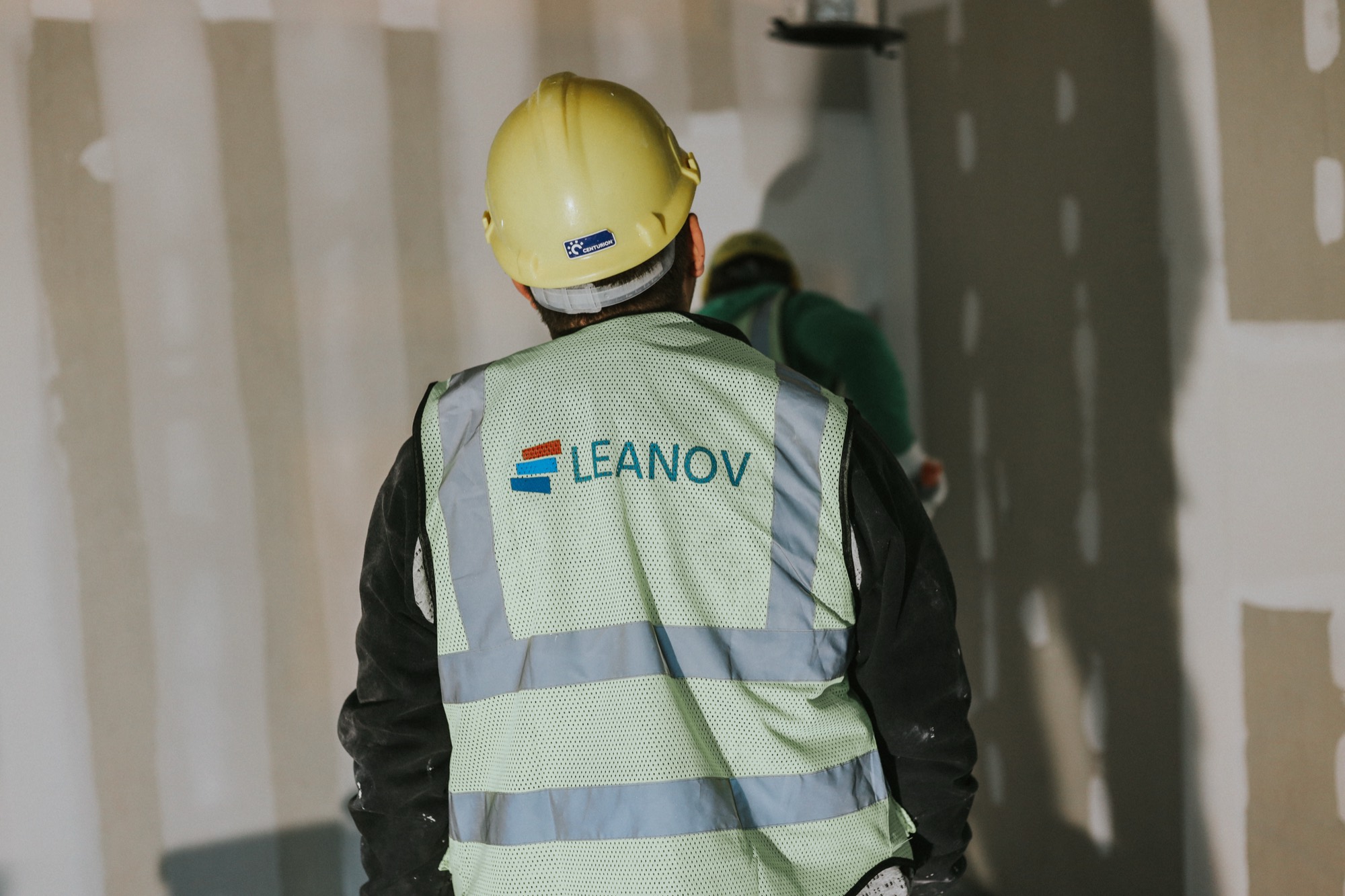 Transporte de materiais para a obra LEANOV